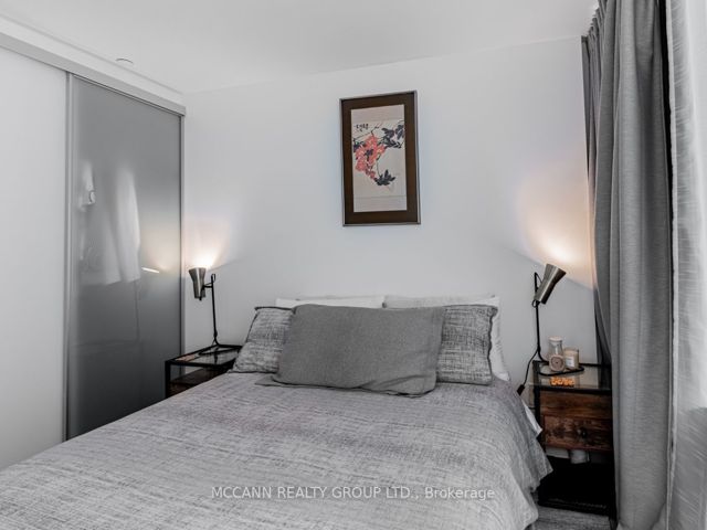 332 - 161 Roehampton Ave