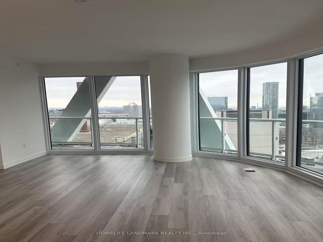 3513 - 230 Simcoe St