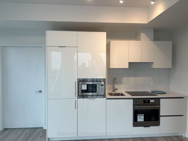 3513 - 230 Simcoe St