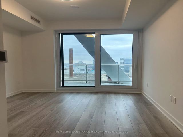 3513 - 230 Simcoe St
