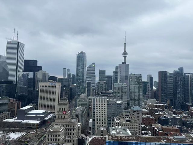 3513 - 230 Simcoe St