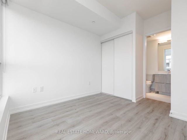 1305 - 395 Bloor St E
