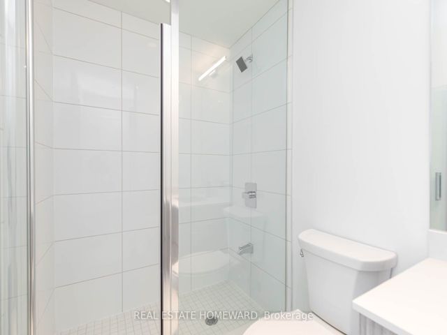 1305 - 395 Bloor St E
