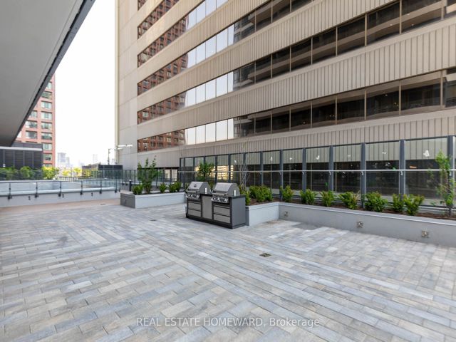 1305 - 395 Bloor St E