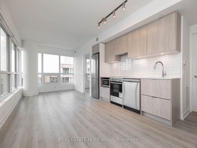 1305 - 395 Bloor St E