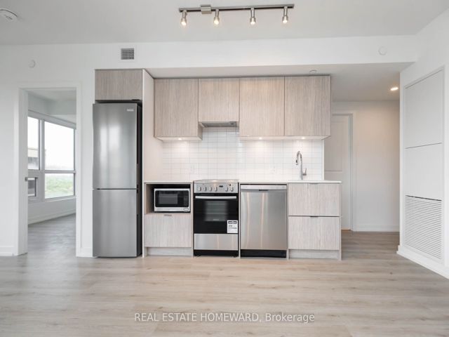 1305 - 395 Bloor St E