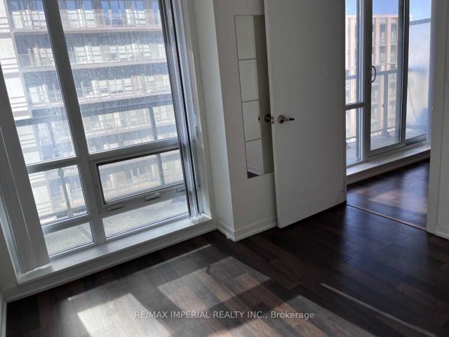 1204 - 20 Joe Shuster Way