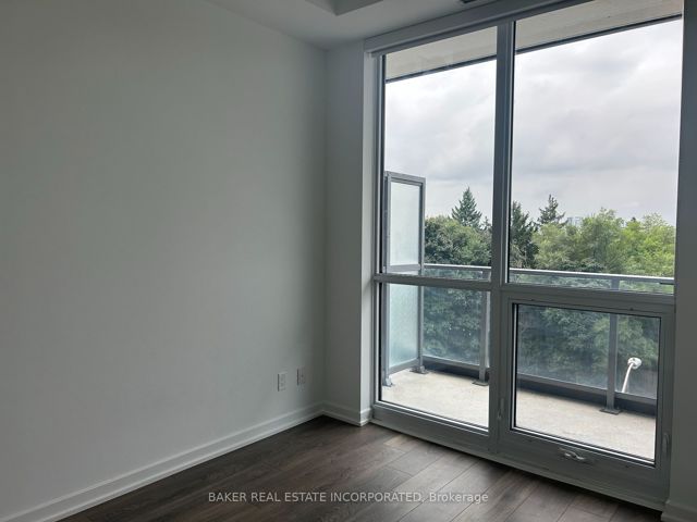 216 - 36 Forest Manor Rd