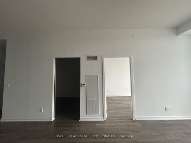 216 - 36 Forest Manor Rd