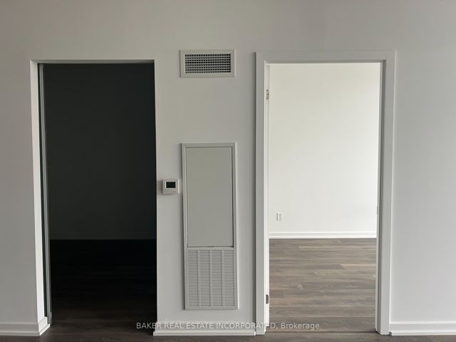 216 - 36 Forest Manor Rd