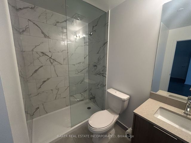216 - 36 Forest Manor Rd