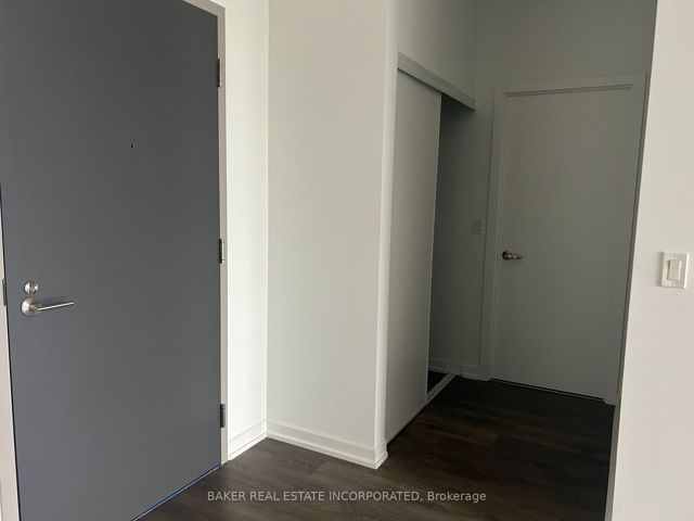 216 - 36 Forest Manor Rd