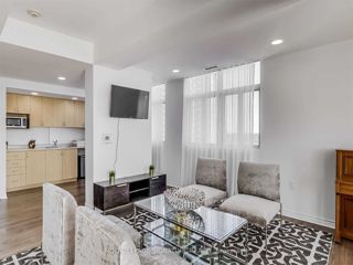 201 - 15 Maplewood Ave