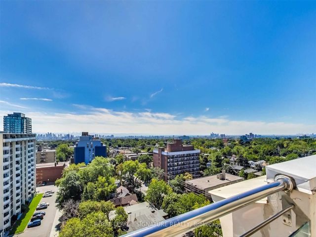 201 - 15 Maplewood Ave