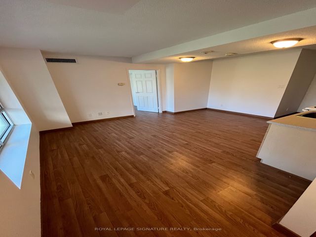 201 - 15 Maplewood Ave