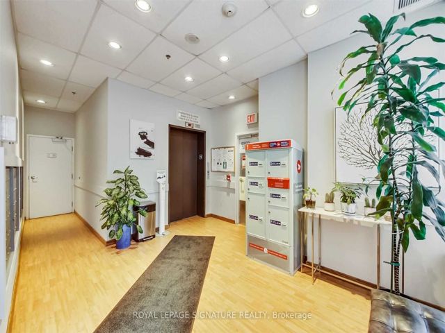 201 - 15 Maplewood Ave