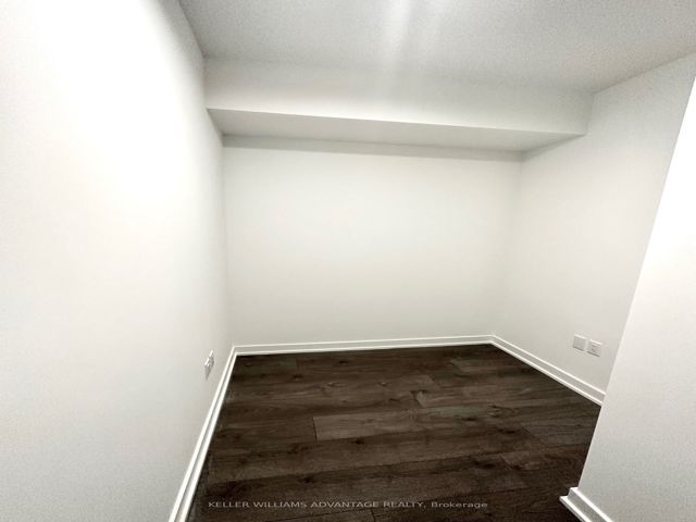 2306 - 357 King St W
