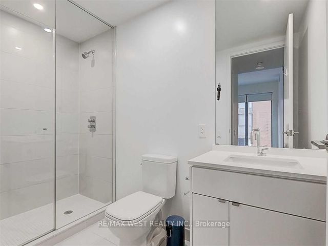 412 - 60 Colborne St