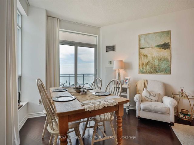 Lph6 - 410 Queens Quay W