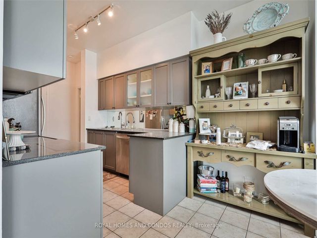 Lph6 - 410 Queens Quay W