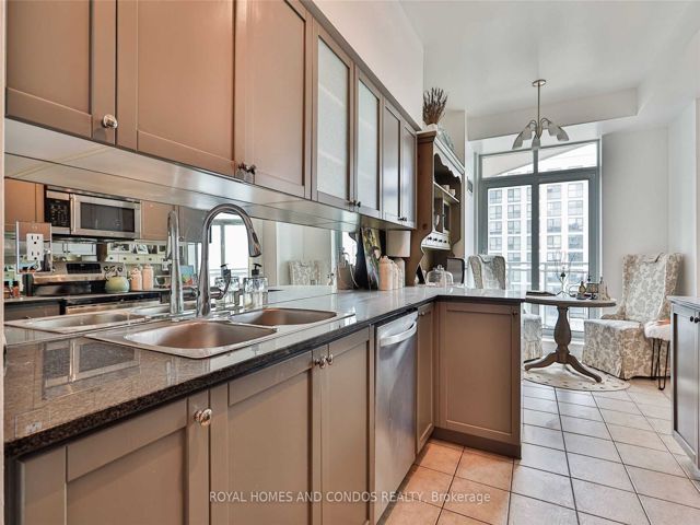 Lph6 - 410 Queens Quay W