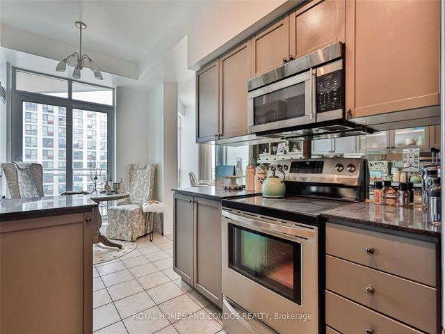 Lph6 - 410 Queens Quay W
