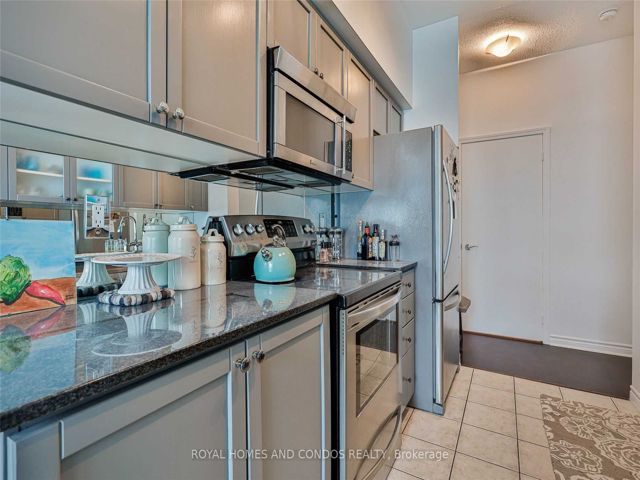 Lph6 - 410 Queens Quay W