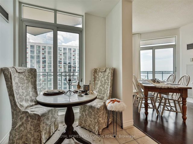 Lph6 - 410 Queens Quay W