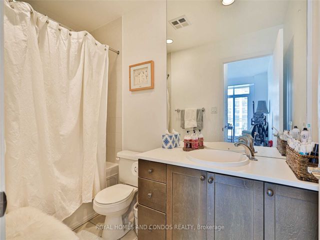 Lph6 - 410 Queens Quay W