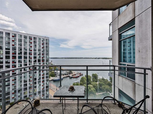 Lph6 - 410 Queens Quay W