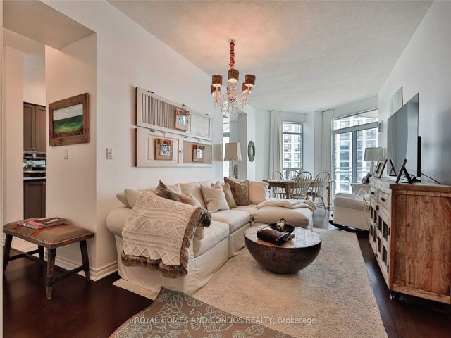 Lph6 - 410 Queens Quay W