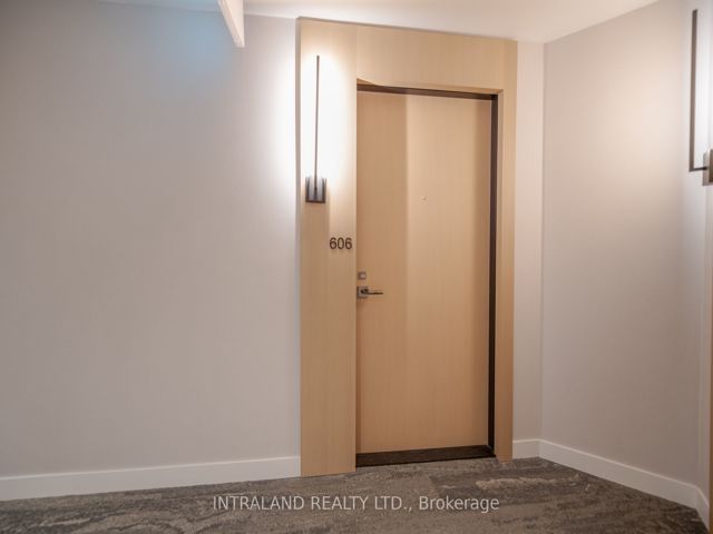606 - 1181 Queen St W
