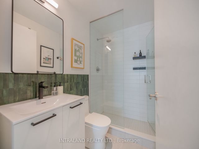 606 - 1181 Queen St W