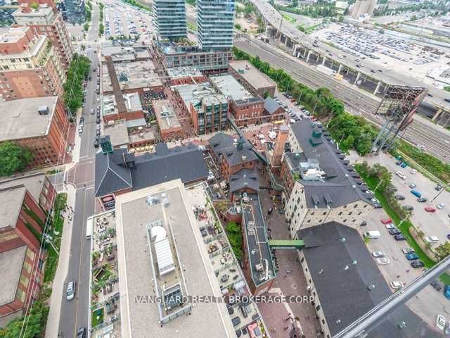 2403 - 33 Mill St