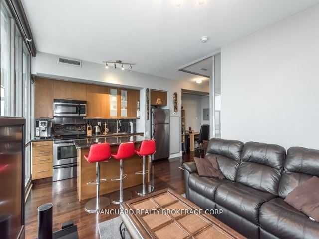 2403 - 33 Mill St