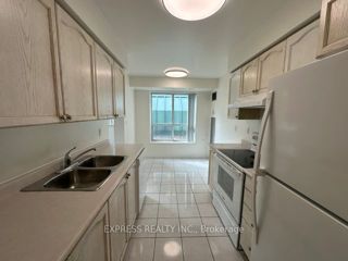 215 - 39 Pemberton Ave