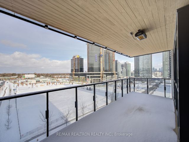 711 - 25 Mcmahon Dr