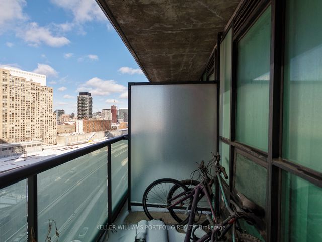 1603 - 16 Yonge St