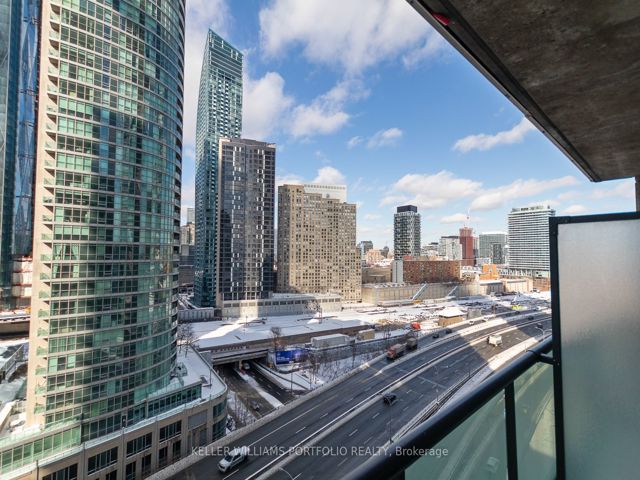 1603 - 16 Yonge St