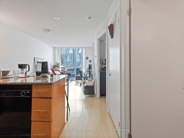 1603 - 16 Yonge St