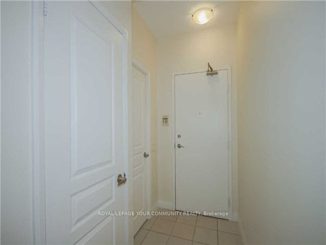 702 - 1121 Bay St