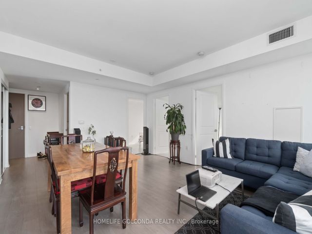 1616 - 251 Jarvis St