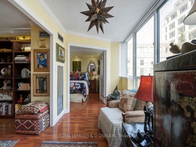 408 - 225 Davenport Rd
