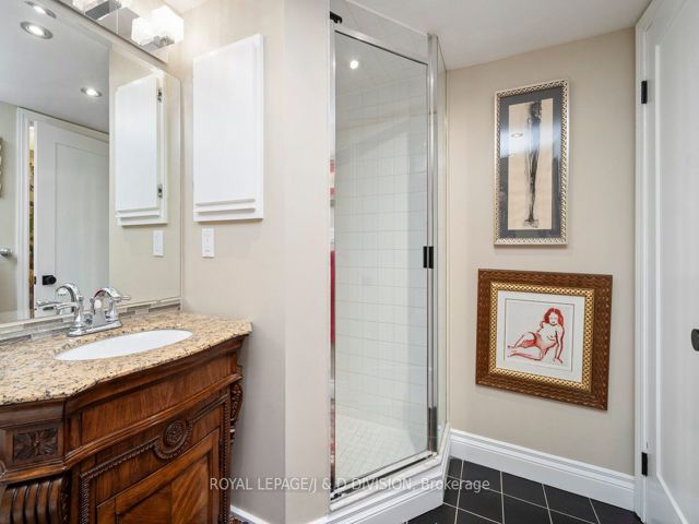 408 - 225 Davenport Rd
