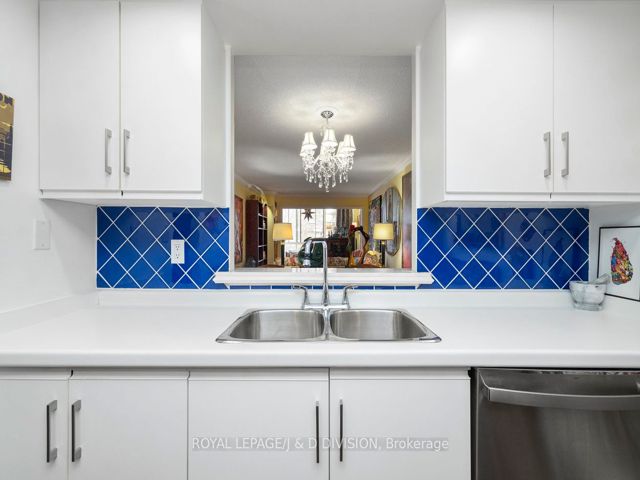 408 - 225 Davenport Rd