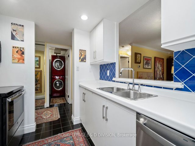 408 - 225 Davenport Rd