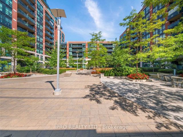 138 - 525 Wilson Ave