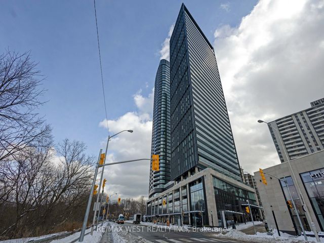 2102 - 575 Bloor St