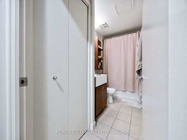 2603 - 35 Mariner Terr