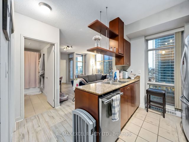 2603 - 35 Mariner Terr